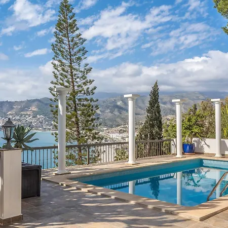 Villa Villa With Private Pool 5 Minute Walk To The Beach La Herradura (Granada)